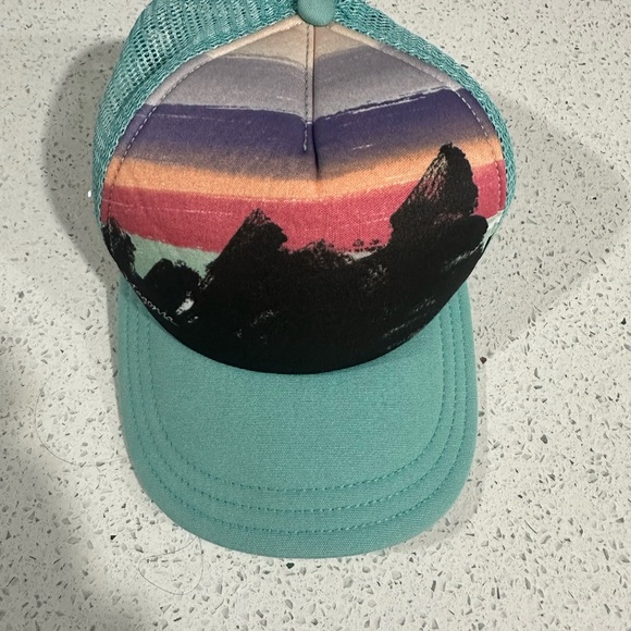 PATAGONIA HAT GUC - Picture 3 of 7